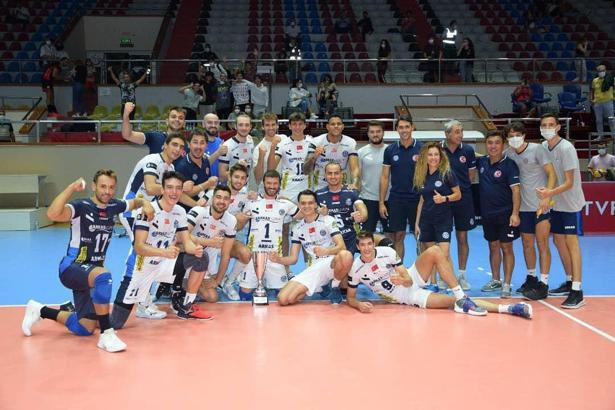 7. TSYD İzmir Voleybol Turnuvası'nda şampiyon Arkas Spor