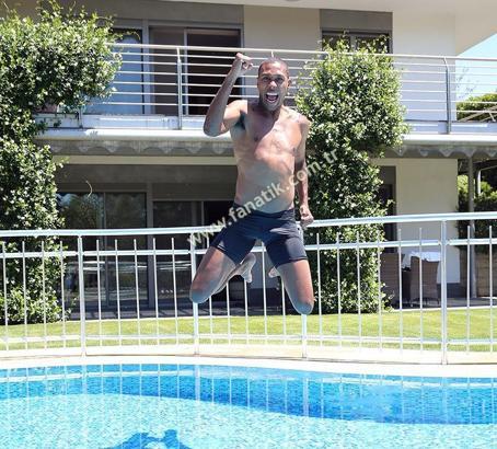 Marcelo: Beşiktaş'a para kazandırdığım için mutluyum