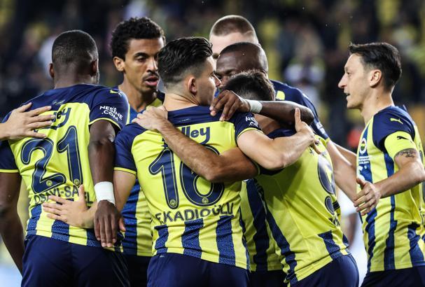 Fenerbahçe, Süper Lig'de Hatayspor'a konuk olacak