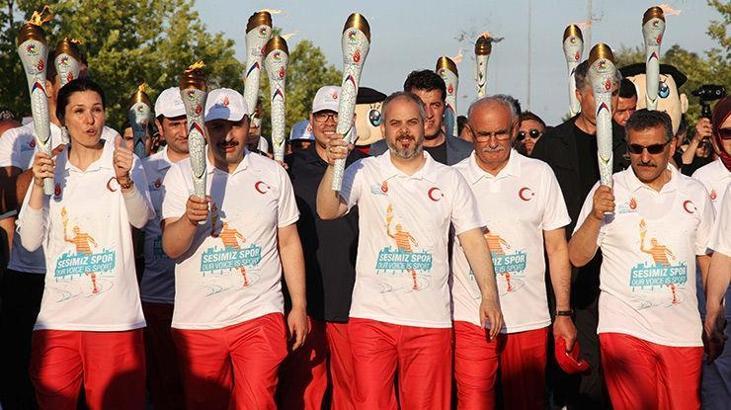 Görkemli organizasyona görkemli açılış