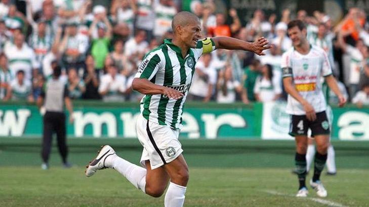 Alex-Ronaldinho karşı karşıya