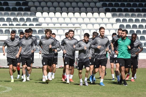 Manisa FK lider önünde çıkış arıyor