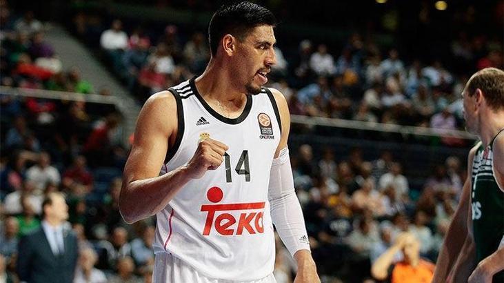 Ekpe Udoh yerine Ayon