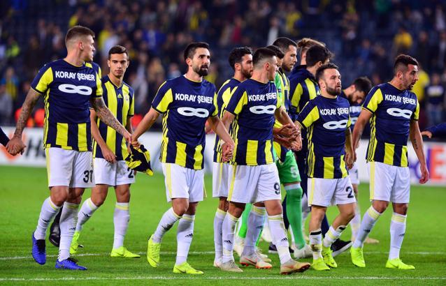 Fenerbahçeli futbolcular Koray Şener'i unutmadı