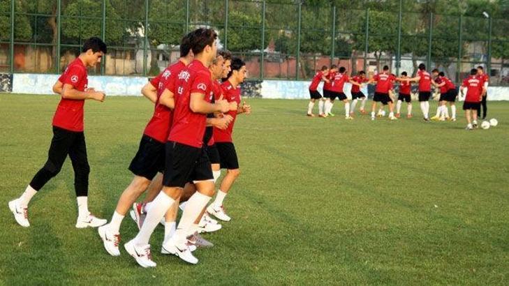 U-19'lar yarın ilk maça çıkıyor