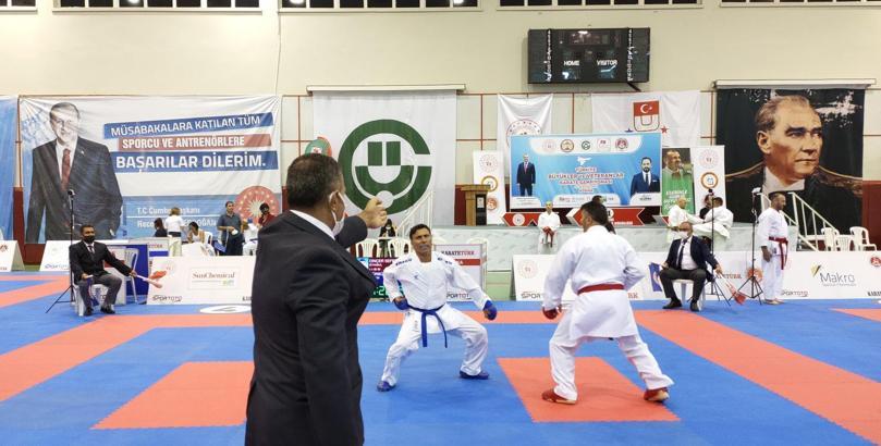 Türkiye Büyükler ve Veteranlar Karate Şampiyonası, Adana'da başladı