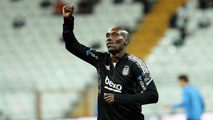 Beşiktaş'ta Atiba'nın üçüncü