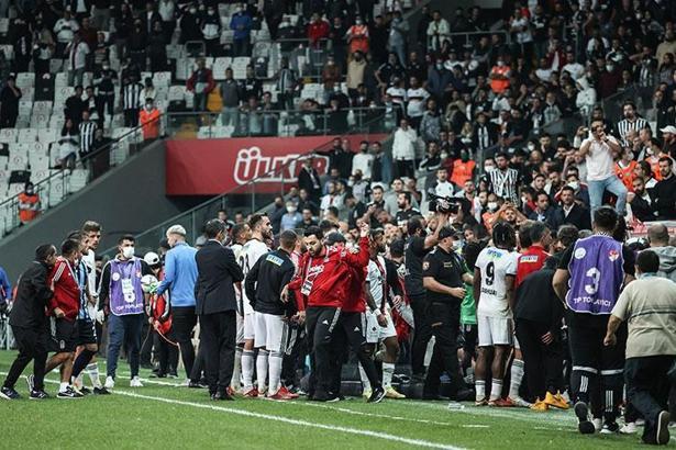 Son dakika! Beşiktaş'tan çok sert Balotelli ve hakem açıklaması