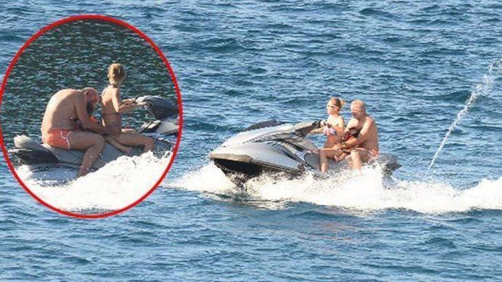 Aysal'dan jet-ski şov!