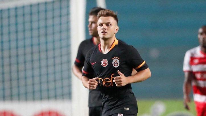Galatasaray Celil Yüksel'in sözleşmesini 2 yıl daha uzattı