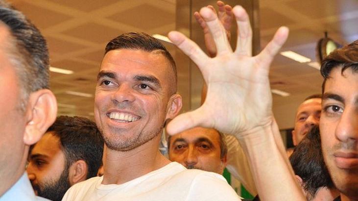Beşiktaş Pepe transferini KAP'a bildirdi