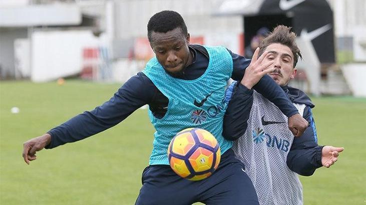 Ogenyi Onazi sorunu çözüldü