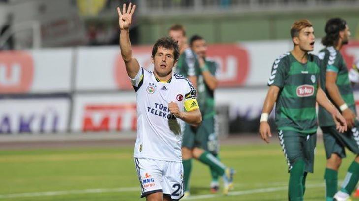 Emre'den 'Rabia' selamı