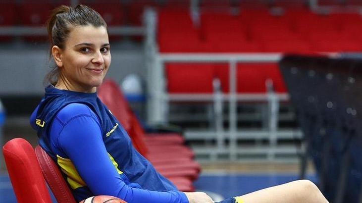 Fenerbahçe'de 4 imza