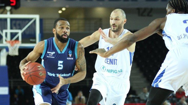 Türk Telekom, Zenit'i de yenerek galibiyet serisini sürdürdü: 81-75