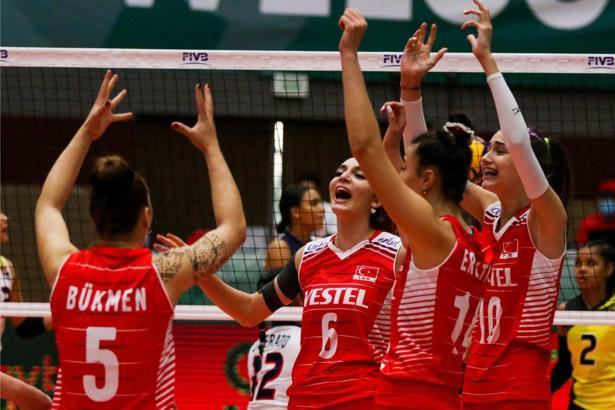 U18 Kız Milli Takımı, Dominik Cumhuriyeti'ne set vermedi!