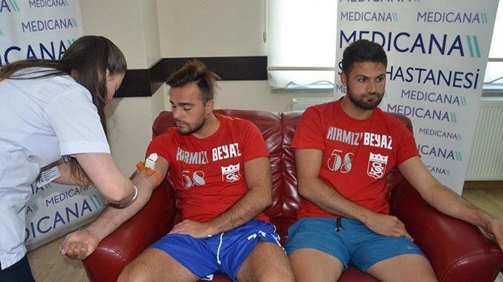 Sivassporlu futbolcular, sağlık kontrolünden geçti