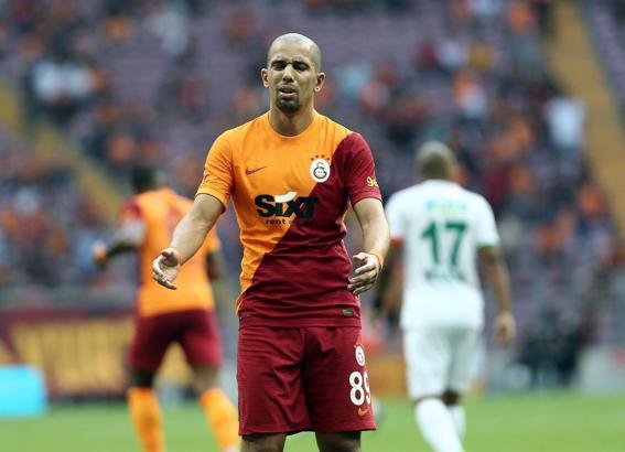 Galatasaray'da Feghouli yokları oynadı