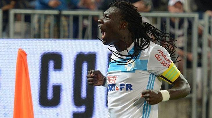 L'Equipe: Bafetimbi Gomis Galatasaray'a 3 yıllık imza attı!