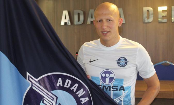 Adana Demirspor, Sezer Özmen'i renklerine bağladı