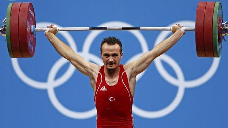 33 halterciye 2 yıl men cezası