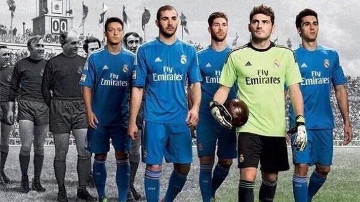 Real'den mavi forma!