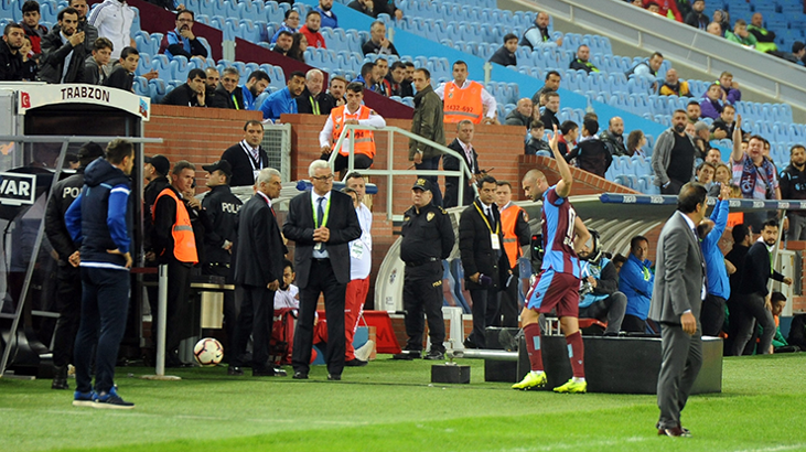 Burak Yılmaz ile taraftarlar arasında gerginlik