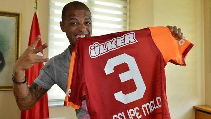 Melo: 10 numara Sneijder'indir