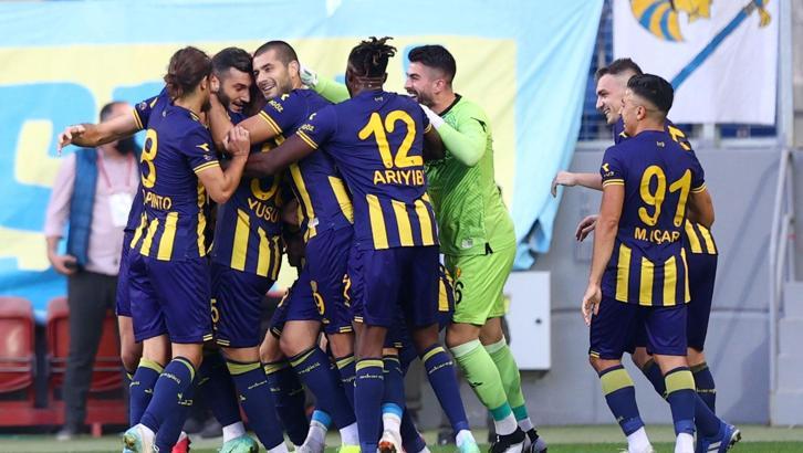 MKE Ankaragücü, namağlup liderlik yarışını sürdürüyor