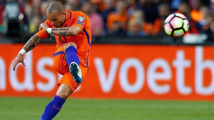 Sneijder'in menajeriden ayrılık açıklaması
