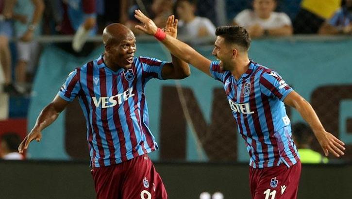 Trabzonspor'da fırtına gibi ikili: Nwakaeme ve Bakasetas