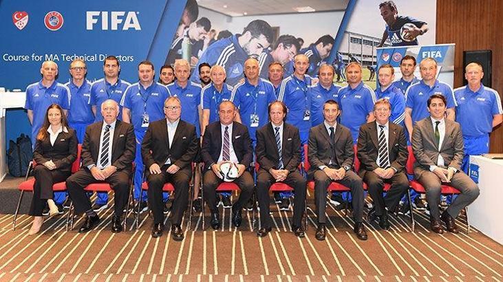 FIFA Teknik Direktörler Semineri, Riva'da başladı