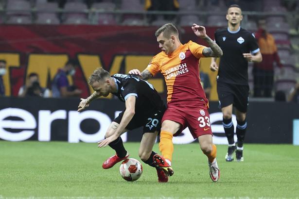 Galatasaray'da Cicaldau ve Nelsson, Avrupa'da ilk maçına çıktı