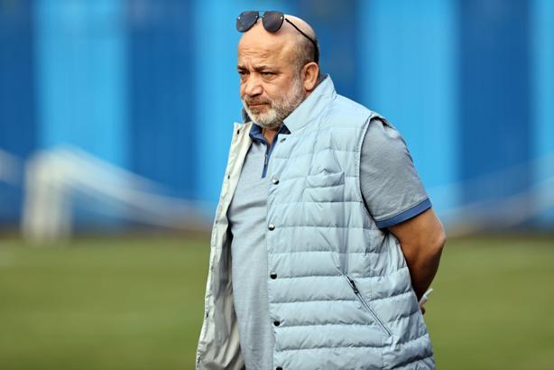 Adana Demirspor'da Başkan Murat Sancak, antrenmanı takip etti