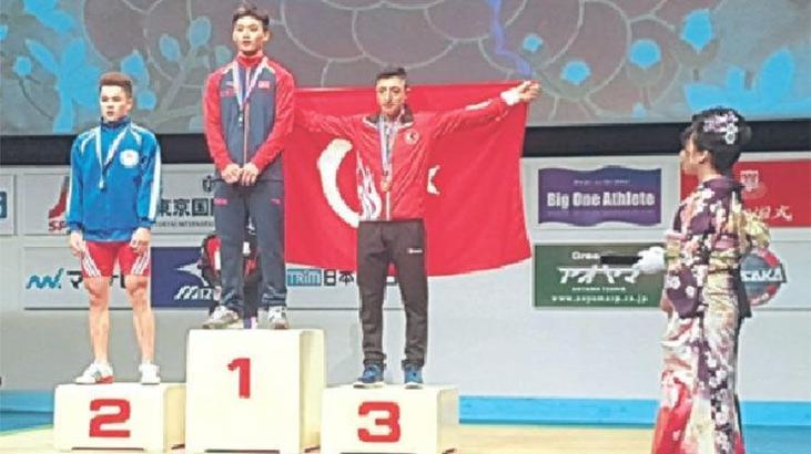 İsa Güngör Dünya üçüncüsü