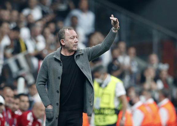 Beşiktaş'ta Sergen Yalçın'ın ilk Şampiyonlar Ligi maçı heyecanı