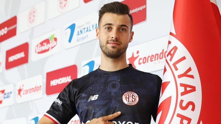 Antalyaspor, Ataberk Dadakdeniz'i kadrosuna kattı