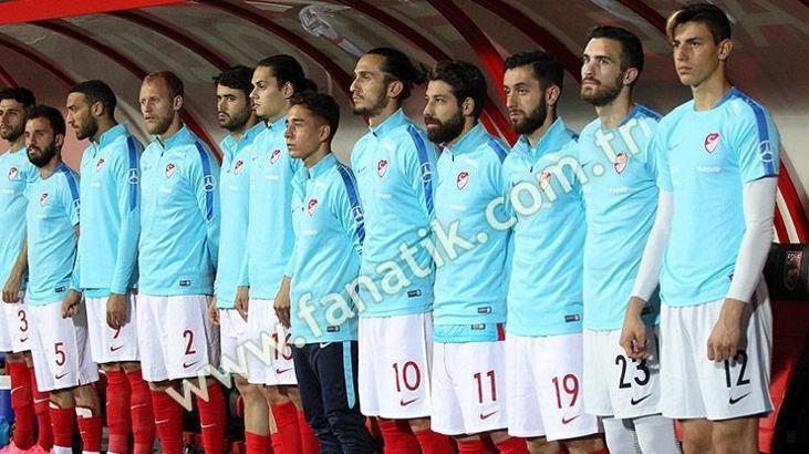 Arda Turan'ın 10 numaralı forması Yusuf Yazıcı'da