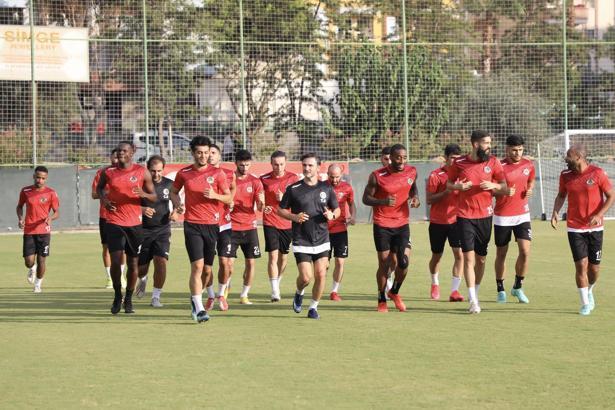 Alanyaspor, Galatasaray maçı hazırlıklarına başladı