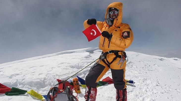 Türk bayrağını dünyanın zirvesinde dalgalandıracak