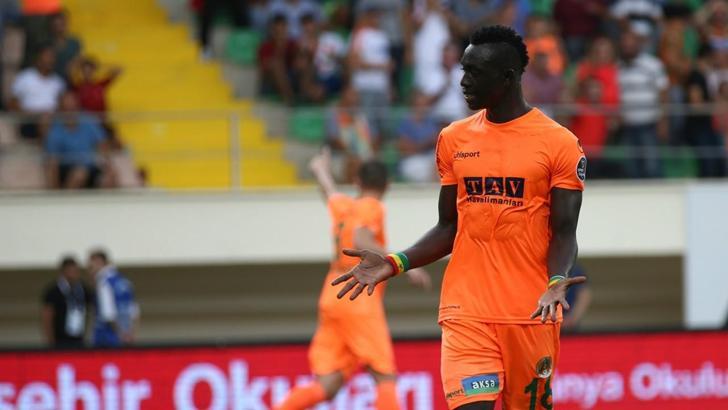 Alanyaspor'da Papiss Cisse dönüyor