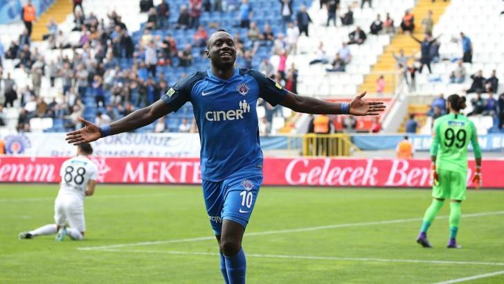 Wolverhampton'dan Diagne'ye kanca