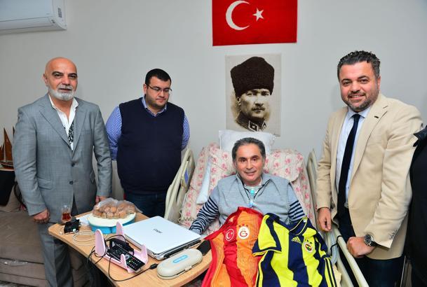 Fenerbahçeli İş Adamları Vakfından İlyas Tüfekçi'ye ziyaret
