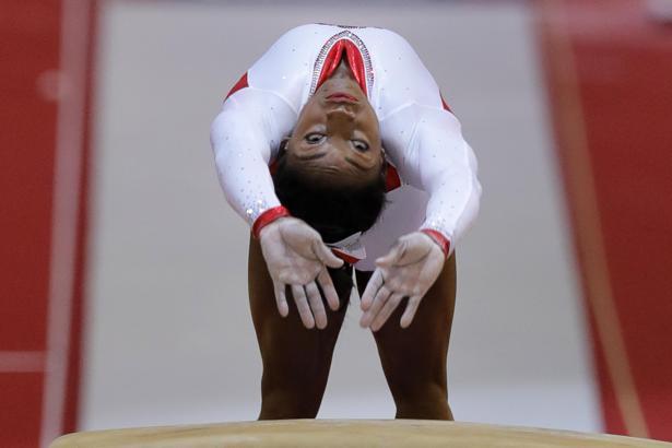 Simone Biles'ten tarihi başarı