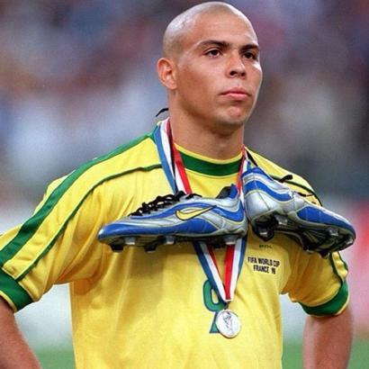 Ronaldo'dan yıllar sonra gelen