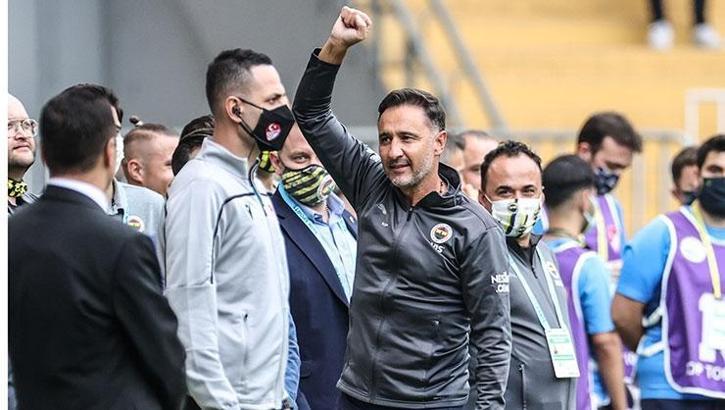İşte Fenerbahçe Teknik Direktörü Vitor Pereira'nın soyunma odasındaki sözleri!