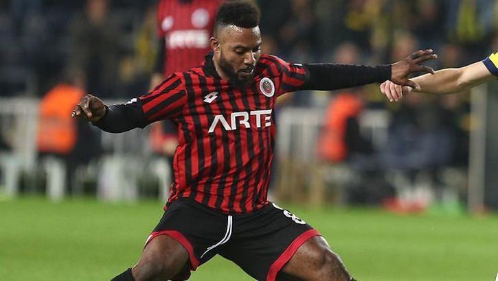 Gençlerbirliği'nin yıldızı Stephane Sessegnon'a şok küfür!