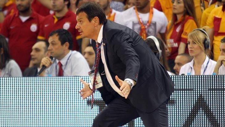 Ergin Ataman tarih yazıyor