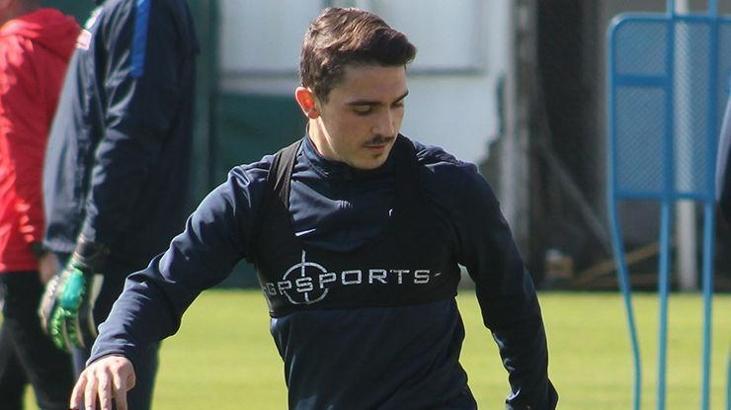 Abdülkadir Ömür: Trabzonspor ve Milli Takımda başarılı olmak istiyorum