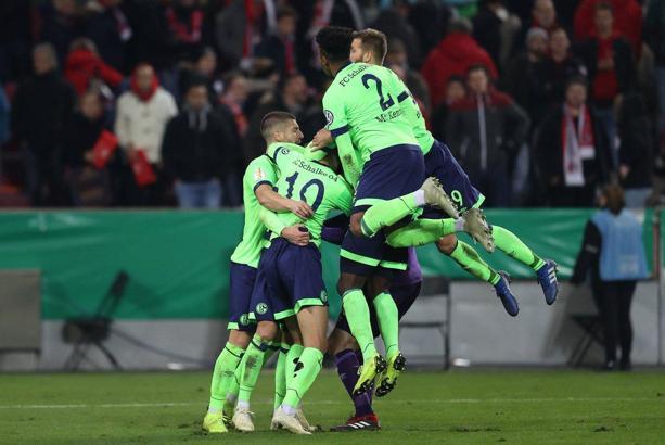Schalke 04, Almanya Kupası'nda 3. tura yükseldi